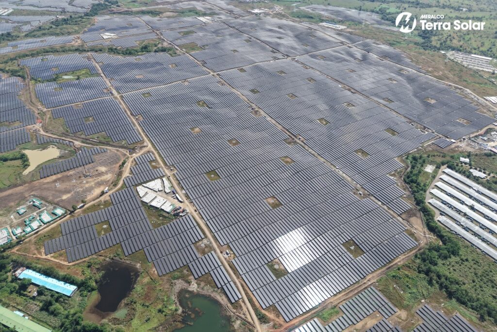 Ηλιακή Επανάσταση στις Φιλιππίνες. Το Μεγαλύτερο Φωτοβολταϊκό Έργο στον Κόσμο Μπαίνει στην Πρίζα