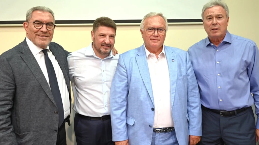 Εξελέγη το νέο προεδρείο του Περιφερειακού Συμβουλίου Αττικής – Πρόεδρος ο Χρήστος Γώγος